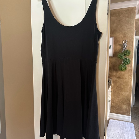 Black tank top dress - Picture 3 of 3